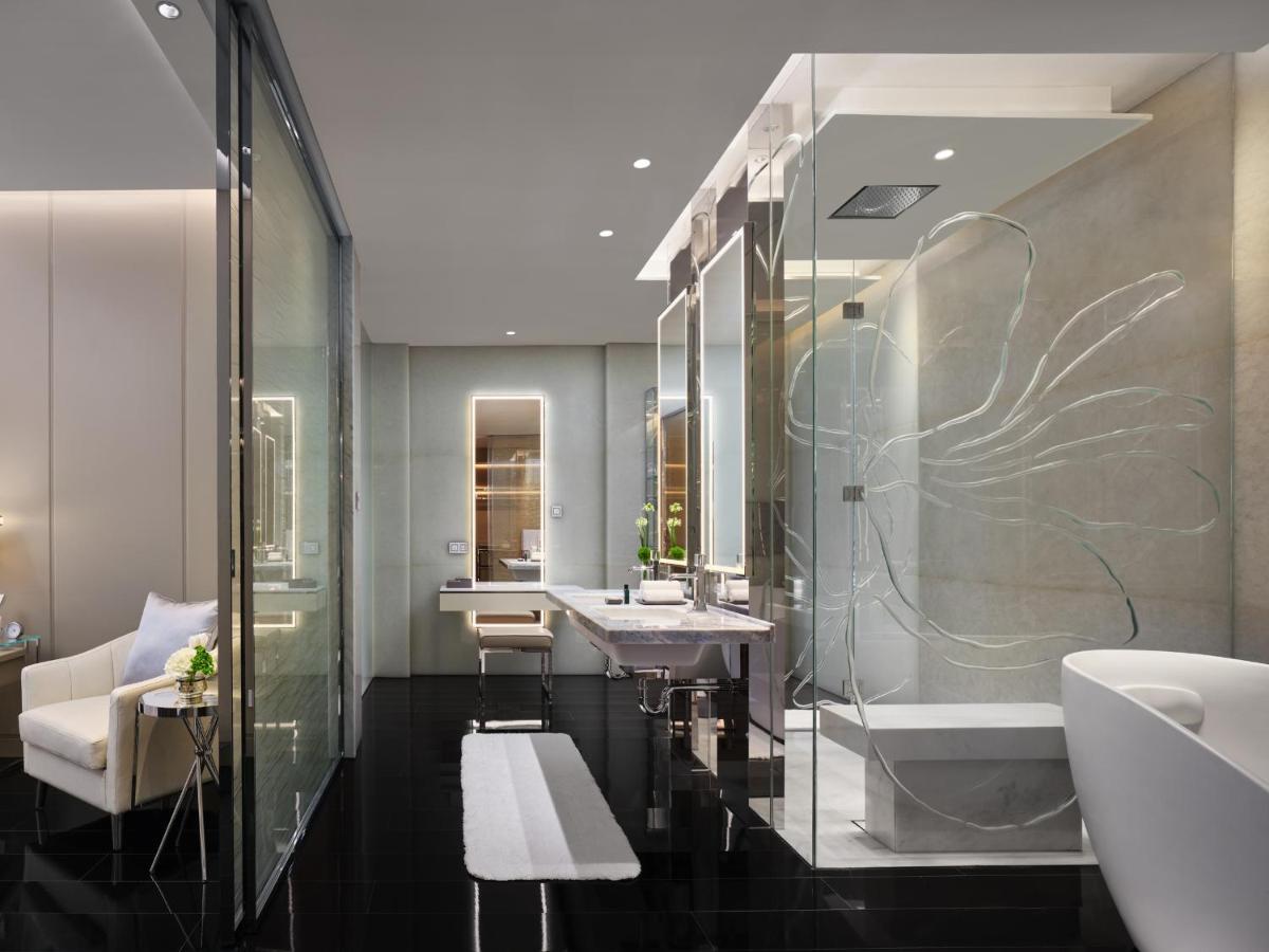 J Hotel, Shanghai Tower - Above All Else, Overlooking The Bund Bagian luar foto