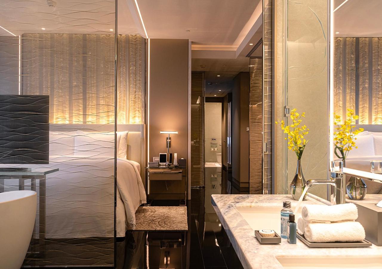 J Hotel, Shanghai Tower - Above All Else, Overlooking The Bund Bagian luar foto